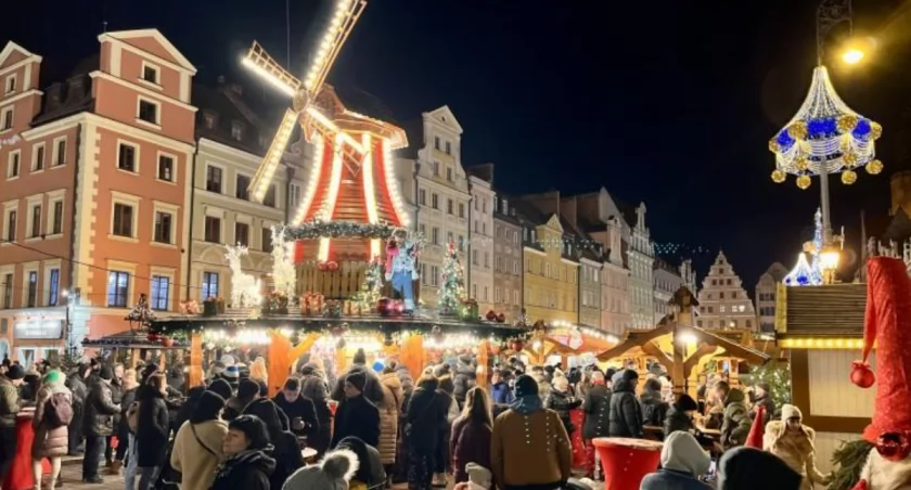 Jarmark Bożonarodzeniowy we Wrocławiu / fot. Jakub Jurek