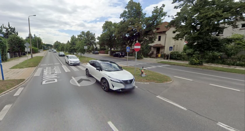 Skrzyżowanie al. Kochanowskiego z ul. Szramka/Google Maps 