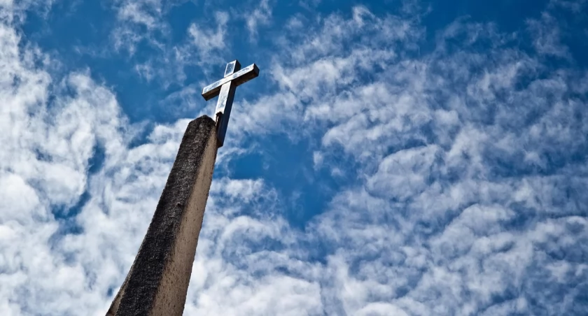 W zalewie gotowych szablonów, unikalne i spersonalizowane życzenia na Wielkanoc z pewnością zostaną bardziej docenione / fot. Pixabay