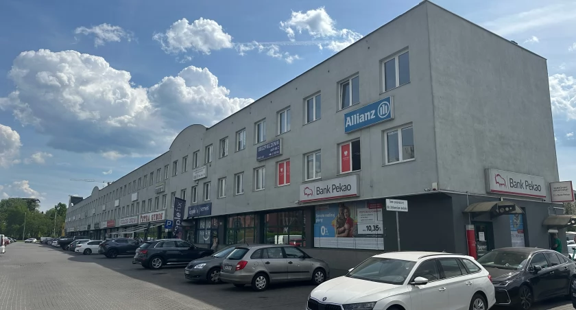 fot. Jakub Jurek. Kiedyś w tym budynku mieścił się zakład produkujący piły