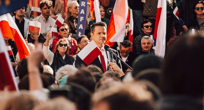 Fot. Jakub Bieniek. Rafał Trzaskowski pojawił się na wrocławskim Rynku w środowe popołudnie.