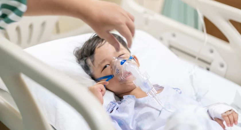 Zakażenie RSV może skończyć się pobytem w szpitalu / fot. Adobe Stock