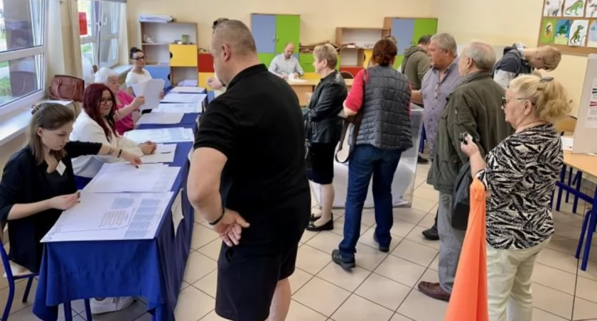 Głosowanie trwa od godz. 7 do 21