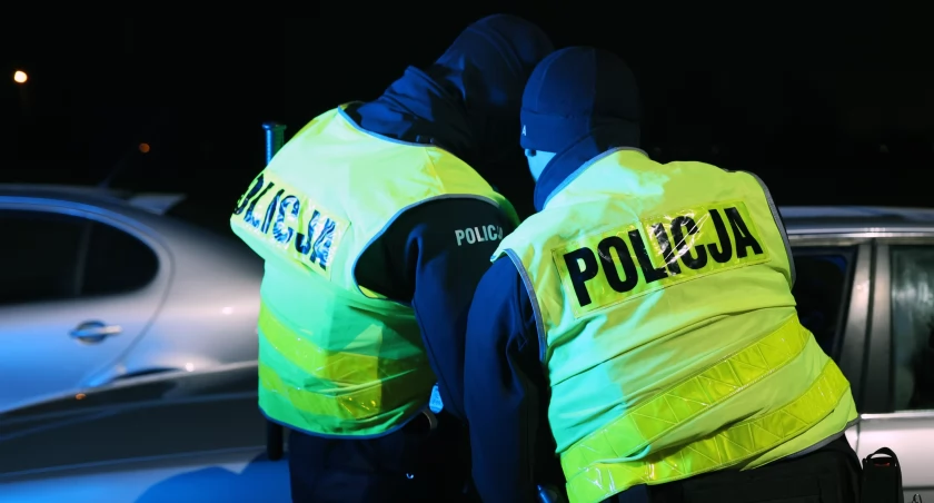 Dwóm policjantom grozi więzienie / fot. Shutterstock / zdjęcie ilustracyjne
