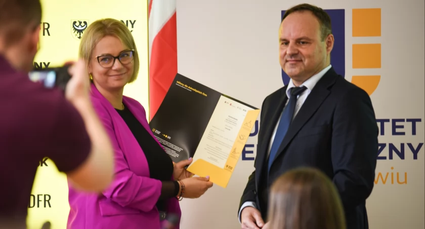 – Wierzymy, że prawdziwe zmiany zaczynają się od liderów – podkreśla Robert Koszut, prezes Dolnośląskiego Funduszu Rozwoju.