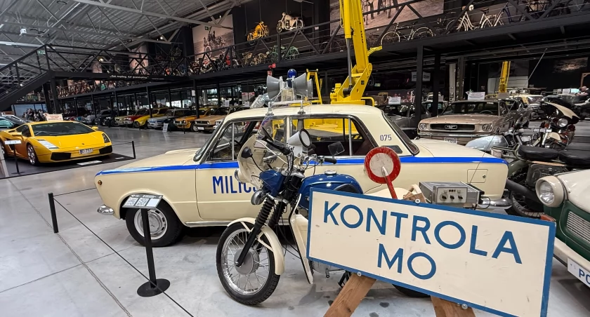 Muzeum Motoryzacji w Oławie otwarto przed rokiem. Dziś bije rekordy popularności