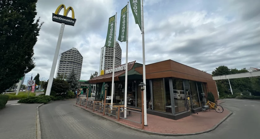 Stacja benzynowa, restauracja i sklep rowerowy znikną z tego miejsca / fot. Jakub Jurek 