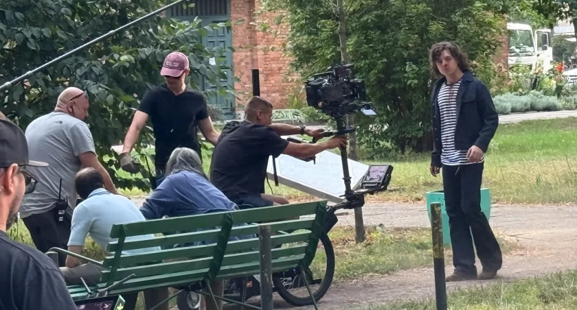 W rolę Jana Borysewicza wciela się młody aktor Mikołaj Bukrewicz