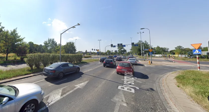 Skrzyżowanie Bystrzyckiej/Na Ostatnim Groszu i Gądowianki, fot. Google Maps 