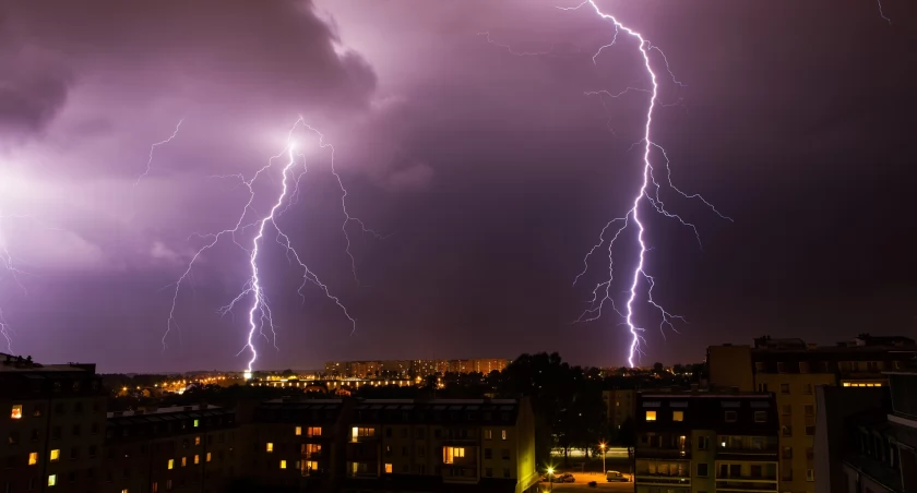 Pomarańczowy alert dla Wrocławia i okolic obowiązuje do godz. 23 / fot. DepositPhotos