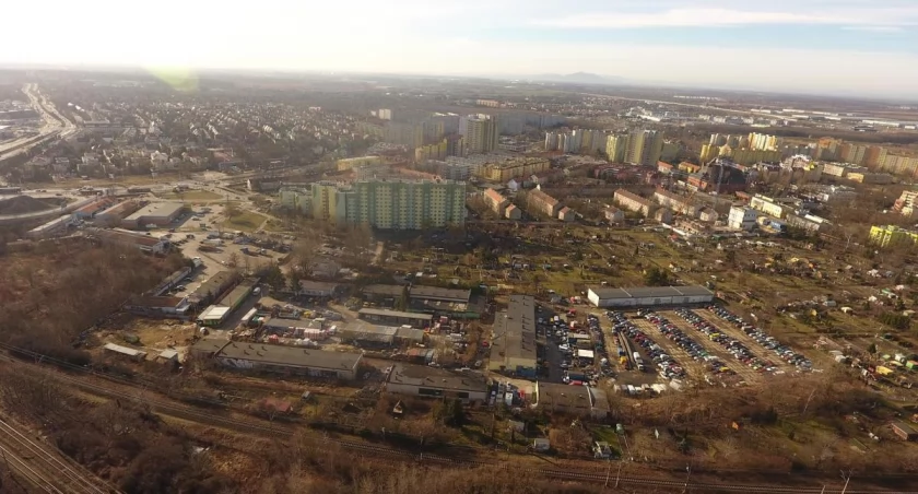 Ziemię na Nowym Dworze kupił Dom Development - ustalił portal TuWroclaw.com