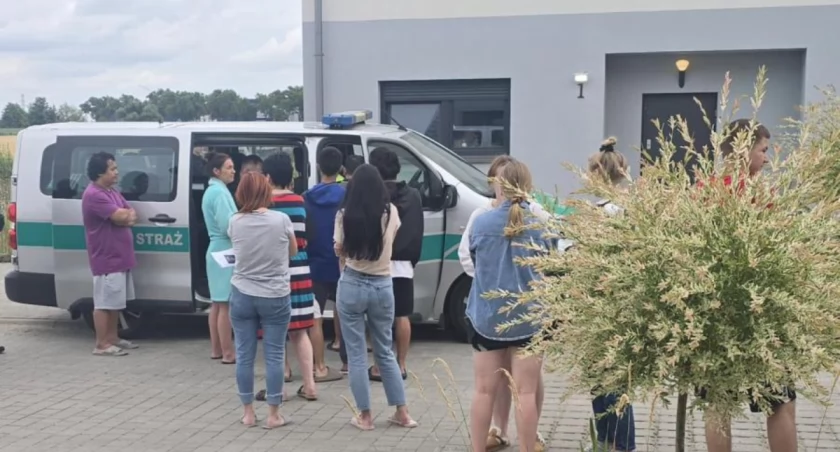 Interwencja policji na osiedlu w Domasławiu pod Kobierzycami / fot. UG Kobierzyce