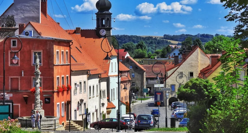 Lubomierz to jedno z najmniejszych i jedno z najbardziej urokliwych miasteczek na Dolnym Śląsku | fot. Jerzy Myrna