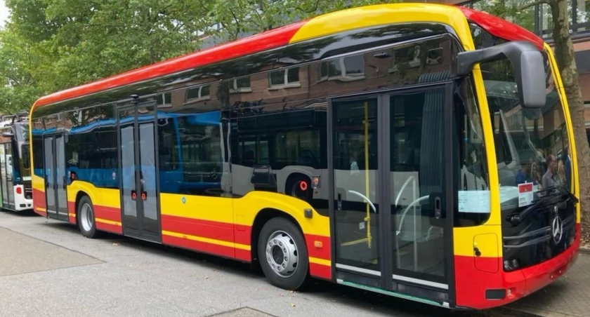 Pasażerów będzie woziło m.in. 25 nowych mercedesów | fot. UM Wrocławia