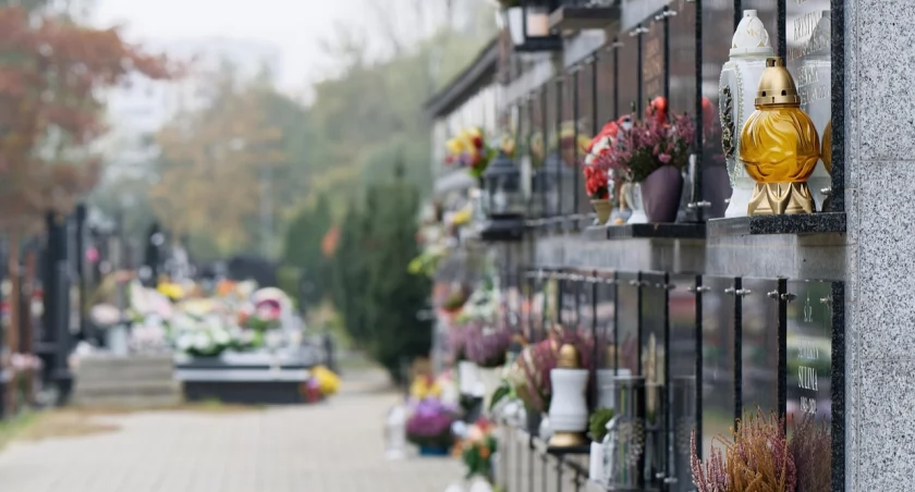 Zmarli we Wrocławiu - pogrzeby zaplanowane na 8.11.2025 – nekrologi / fot. Pixabay.com