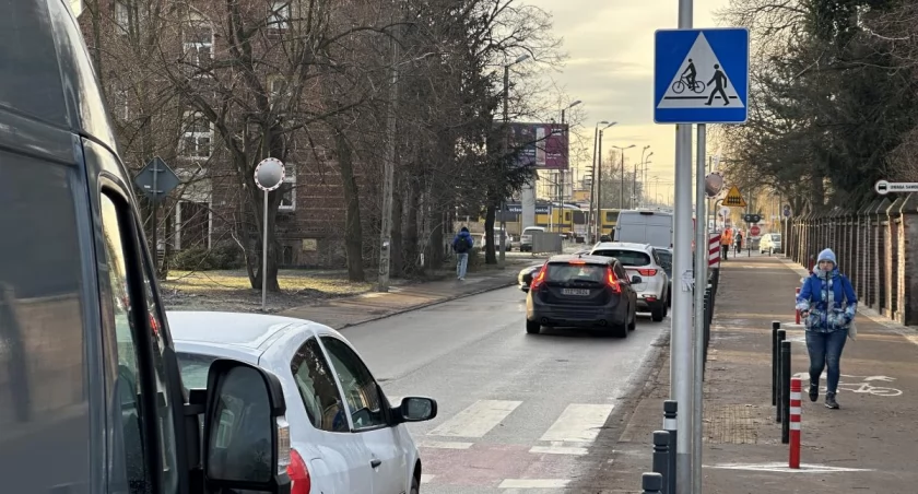 Korek na al. Poprzecznej to standard. Wreszcie powstanie tu wiadukt! | fot. Jakub Jurek