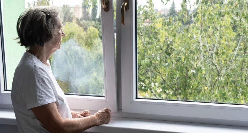 Absolutny lider to okolice ulicy Balonowej. Tu seniorzy stanowią 33,9% mieszkańców. W czołówce są też bloki przy Rogowskiej oraz okolice ulicy Kazimierskiej. Szczegółowe dane z całego miasta znajdziecie w naszej galerii.