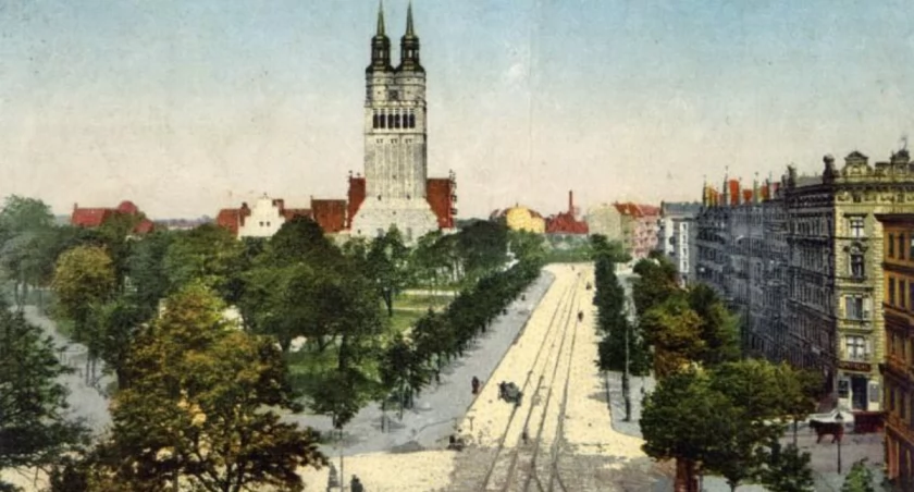 Na wielu zdjęciach, które znajdziecie w naszej galerii dominuje kościół - to luterańska świątynia św. Pawła, która stała w miejscu dzisiejszego Dolmedu / fot. fotopolska.eu