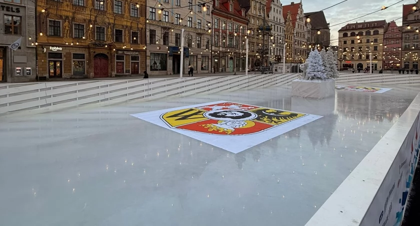 Oficjalne otwarcie lodowiska zaplanowano na godz. 14 w poniedziałek, 2 lutego / fot. UM Wrocławia