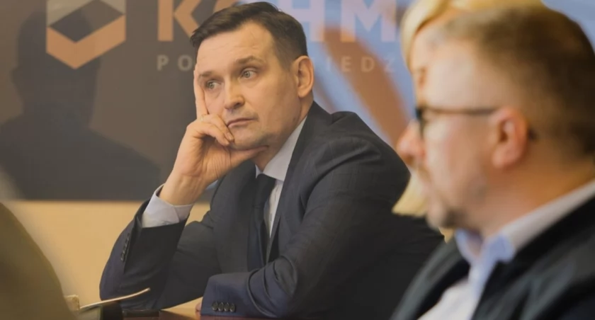 To już kolejny kryzys w partii, z którym musi zmierzyć się Michał Jaros.