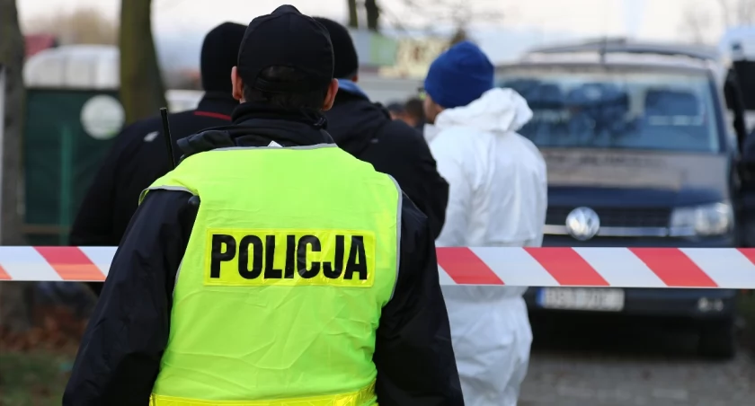 Do tragicznej w skutkach awantury doszło w piątek wieczorem miedzy blokami w Bystrzycy Kłodzkiej / zdjęcie ilustracyjne / fot. Shutterstock