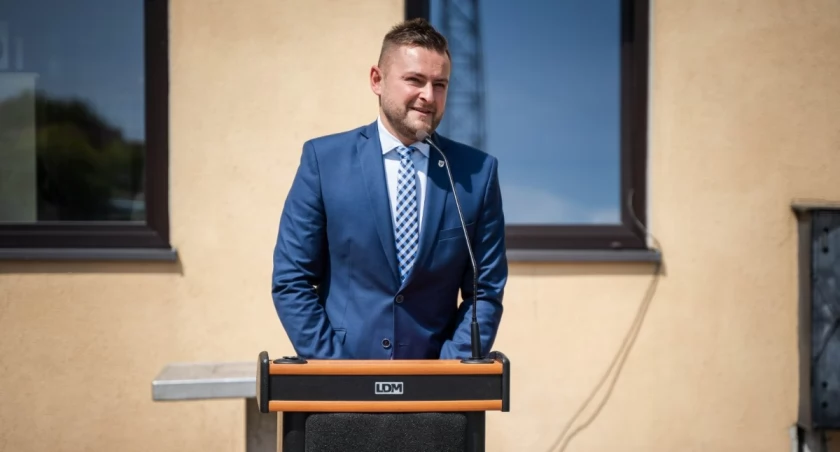 - Jesteśmy zbyt małą organizacją, by iść samodzielnie, żeby się przebić. Dlatego szukamy partnerów – tłumaczy wicemarszałek Michał Rado, jeden z liderów Bezpartyjnych Samorządowców.
