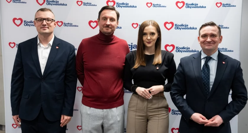 Ta czwórka od kilku tygodni kieruje pracami wrocławskiej KO (od lewej): Mateusz Żak, Sebastian Lorenc, Dominika Kontecka i Michał Jaros.