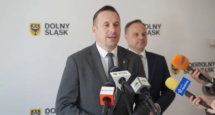 Dzisiaj prezentujemy produkt pożyczkowy, który będzie dystrybuowany do dolnośląskich mikro, małych i średnich przedsiębiorców – mówi Paweł Gancarz, marszałek województwa dolnośląskiego