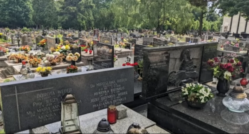 Zmarli we Wrocławiu - pogrzeby zaplanowane na 1.07.2026 – nekrologi / fot. Deposit Photos