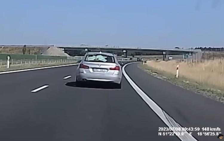 fot. Bandyta z kamerką