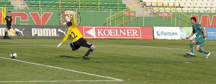 Norbert Bohdziul <A href=http://www.saronphoto.com/ target=_blank> www.saronphoto.com </A>