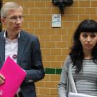 Wojciech Browarny i Magdalena Tuła z partii Razem.  Autor: Bartosz Senderek