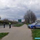 Policjanci zwracają szczególną uwagę na bezpieczeństwo pieszych i rowerzystów  Autor:...