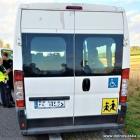 Wycieńczeni nielegalni imigranci leżeli na podłodze busa  Autor: Policja Dolnośląska