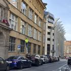 Obok parkingu P1 możemy zaparkować na ulicy. Zapłacimy wtedy 7 zł, a nie 12.  Autor:...