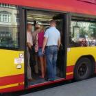 Koniec absurdu w MPK Wrocław. Przewoźnik pozwoli na więcej wózków w pojazdach  Autor:...