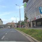 Horrendalne ceny za parking! Tak upadająca galeria nabija klientów w butelkę  Autor: k