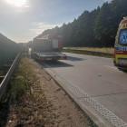 Gigantyczny korek na autostradzie A4 pod Wrocławiem po wypadku motocyklisty  Autor: OSP...