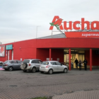 Auchan utrzymuje papierową formę informowania o promocjach jako główną. Gazetki w...