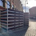 Jarmark Bożonarodzeniowy na Rynku. Stawiają pierwsze stragany  Autor: Jakub Jurek