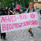W sobotę odbyła się pikieta wsparcia dla ofiary gwałtu, do którego miało dojść na...