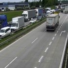 Karambol na A4! Droga jest zablokowana. Jest ranna osoba  Autor: traxelektronik