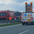 Zablokowana autostrada A4 po śmiertelnym wypadku. Zderzyły się 3 ciężarówki  Autor:...
