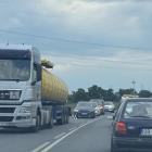 WOW stoi. Przejazd blokuje zepsuta cysterna  Autor: m
