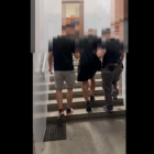 Nożownik zobaczył swoje zdjęcie na Facebooku i zgłosił się na policję  Autor: KMP Wrocław