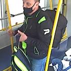 Policja opublikowała wizerunek podejrzanego.  Autor: Komisariat Kolejowy KWP we Wrocławiu