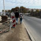 Przez budowę TAT i pętli autobusowej mieszkańcy nie mają jak przejść ulicą Kajdasza....
