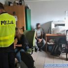 Imigranci z dalekiego Wschodu znalezieni w naczepie ciężarówki  Autor: KMP Wrocław