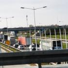 Rośnie korek na AOW przy zjeździe na autostradę A4  Autor: Czytelnik