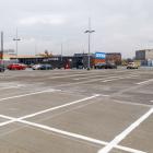 Parking na dachu - Castorama przy galerii handlowej Magnolia Park  Autor: mat. pras.